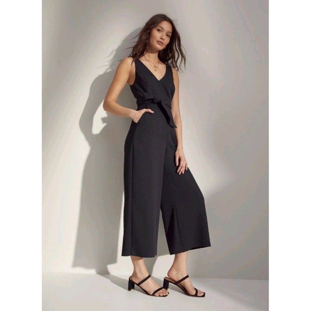 Aritzia Wilfred Encoulement  Jumpsuit  Criss Cross Back  Size 2 Black Wide Leg